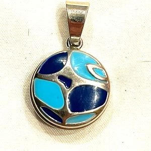 Snap pendant in silver and blues, interchangeable. I have more up to swap with